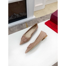 Valentino flat shoes